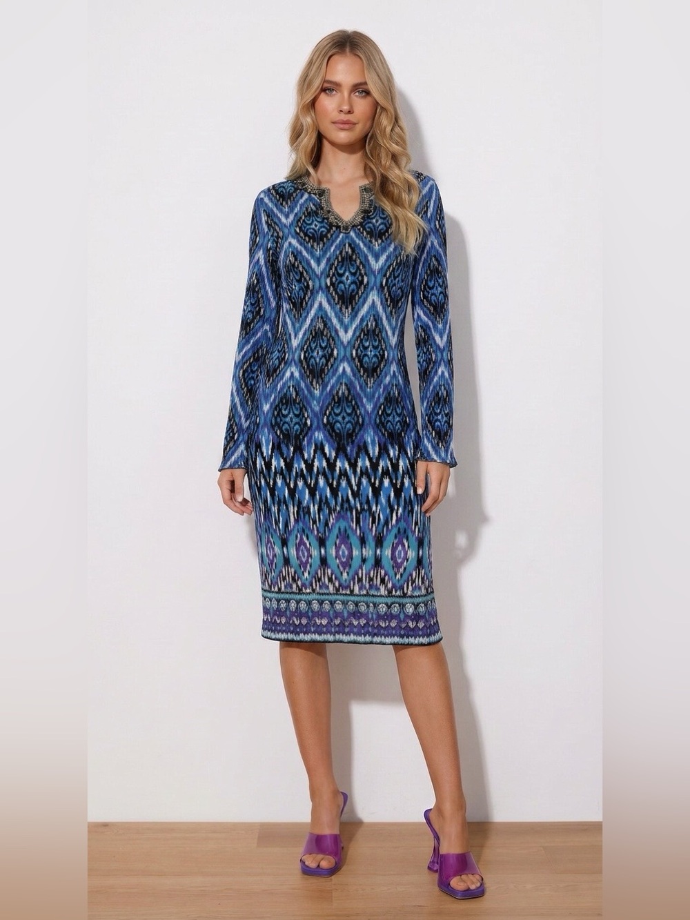 Chico's Blue Patterned Long-Sleeve V-Neck Knit Dress